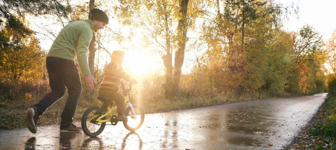 teaching bike riding - Vuly Play.jpg